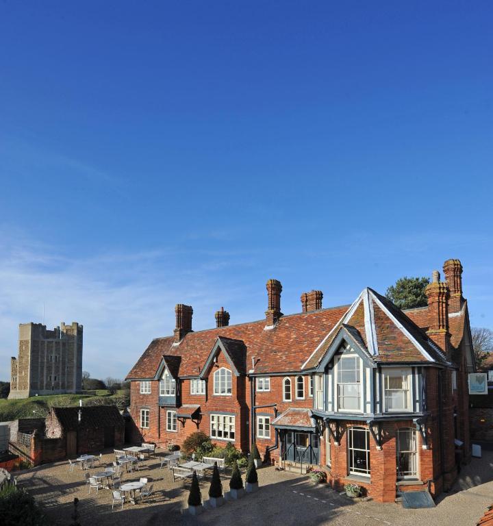 Hotel Crown And Castle Orford Exteriér fotografie
